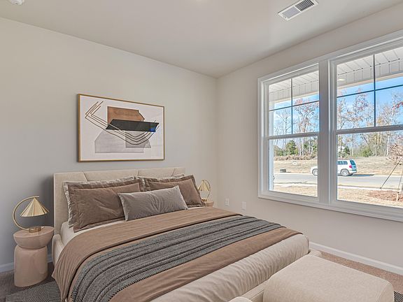 4th image of 4699 Hartshorn Cir
