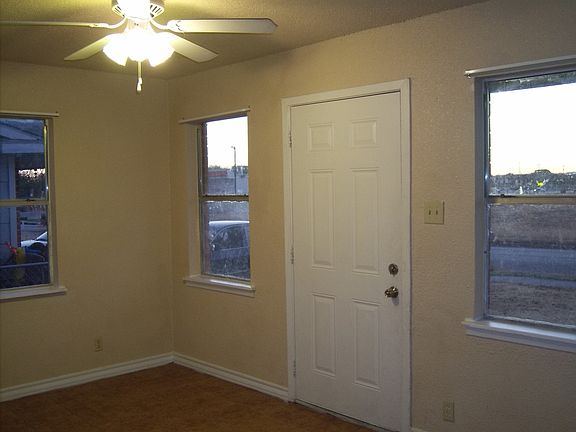 5th image of 1322 Laven Dr APT 1