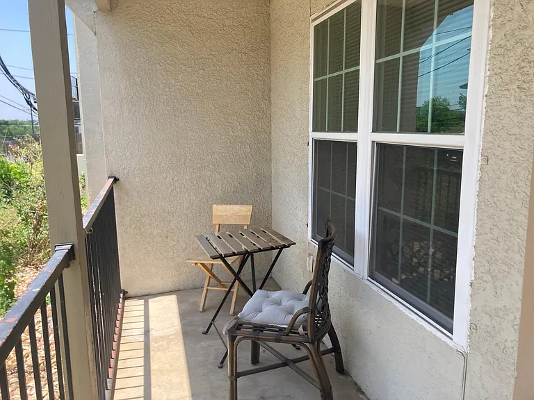 910 Duncan Ln #2 — Photo 10