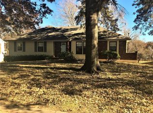 5905 Westridge Rd, Kansas City, MO 64133