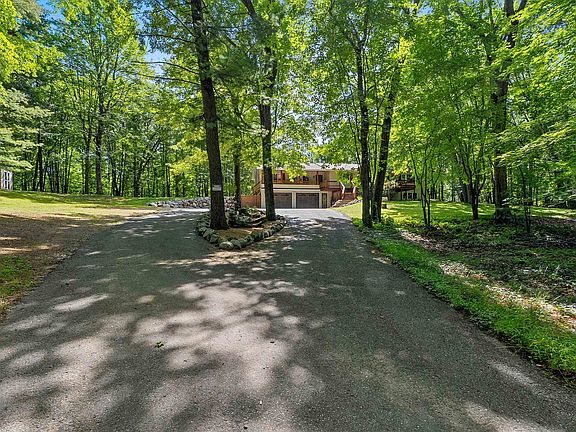 3rd image of W6867 Curt Black Rd