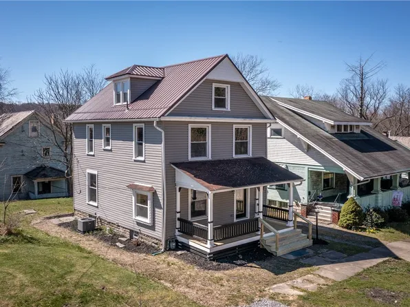 38 Penn Ave, Greenville, PA 16125