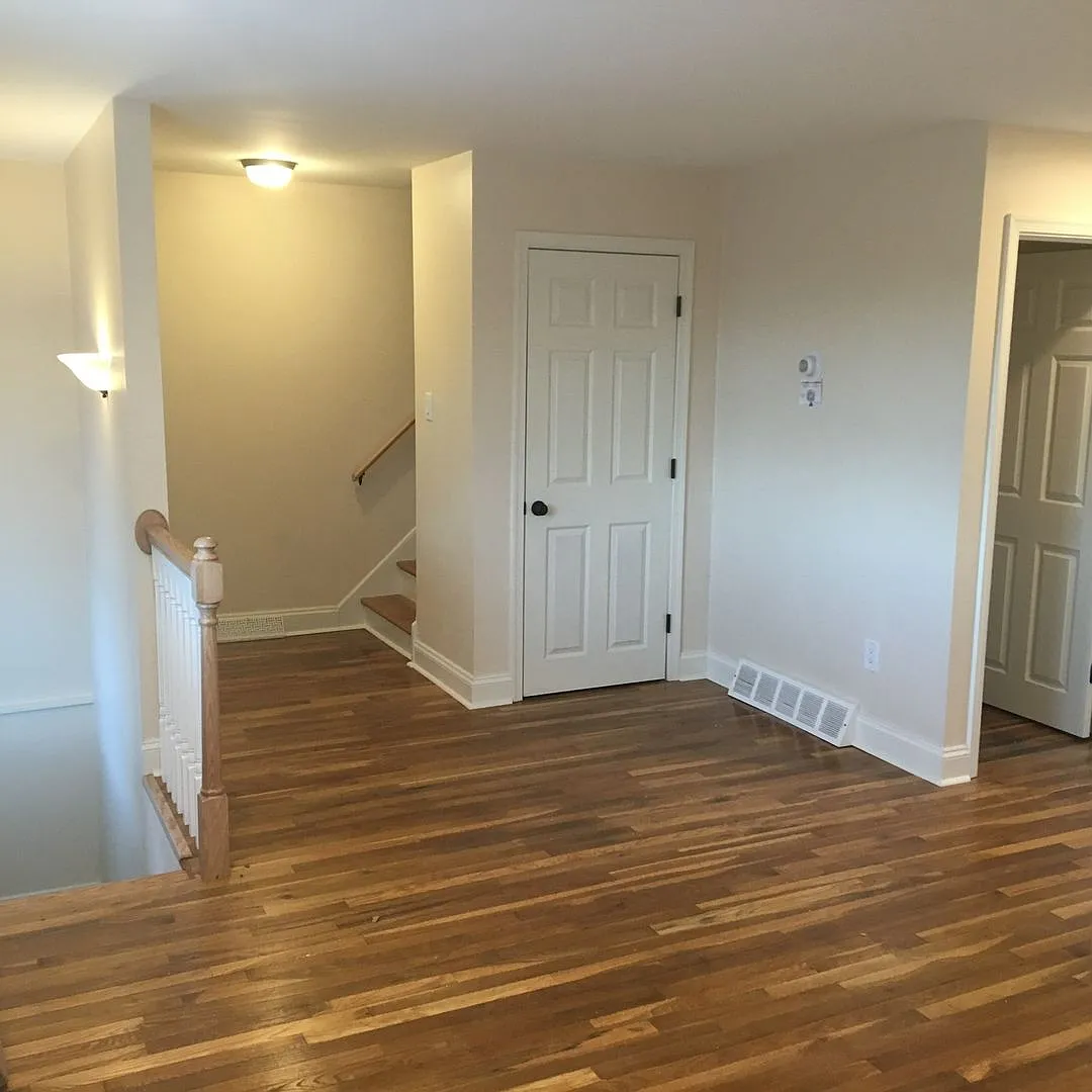 3 bed, 1.5 bath, $2,850 — Photo 2