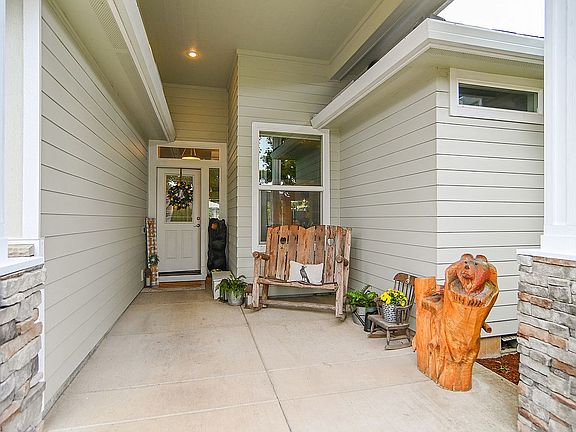 4th image of 1231 Spyglass Ct