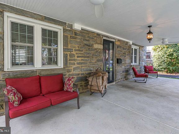5th image of 1104 Morgan Ave