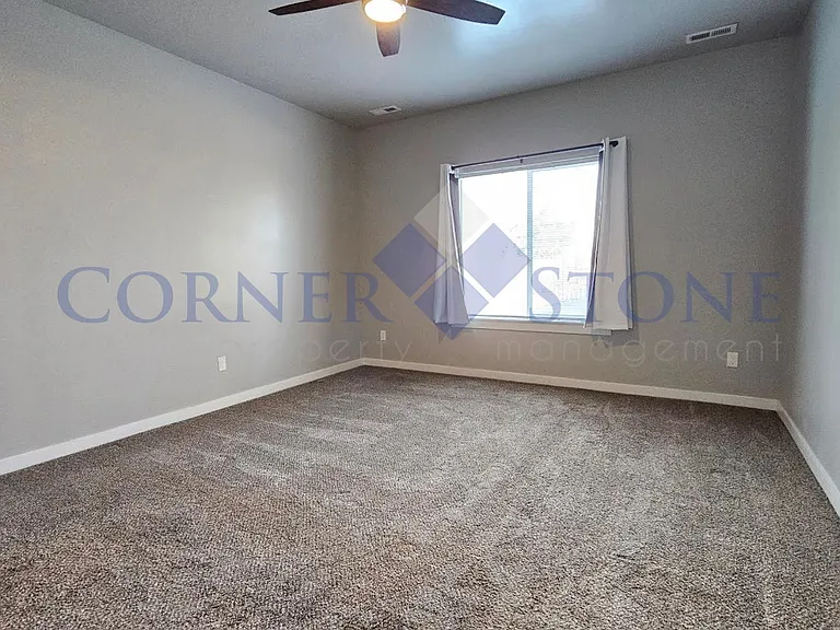 4676 W Silver Riv — Photo 7