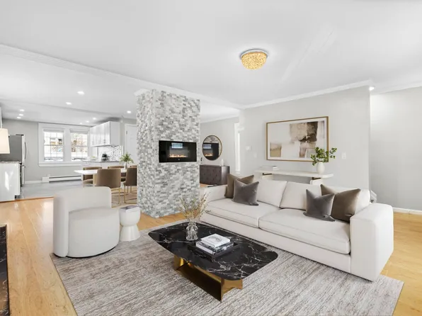9 Silver St, Bayonne, NJ 07002