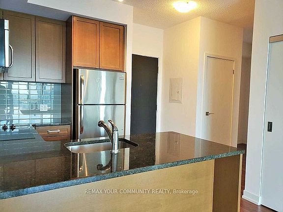 4th image of 98 Lillian St #2414