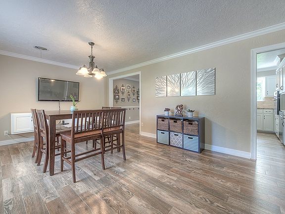 2nd image of 3111 Callaway Dr