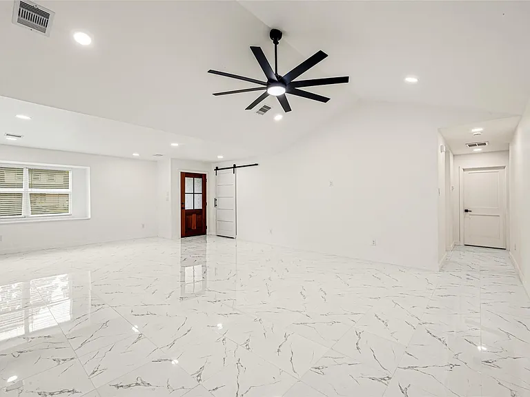 11411 Sagehurst Ln — Photo 4
