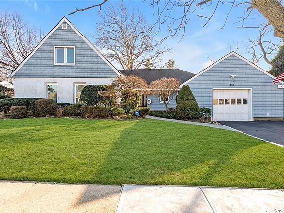 3rd image of 257 Willard Dr