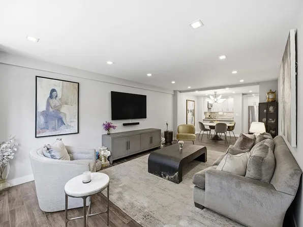 211 E 53rd St APT 4K, New York, NY 10022