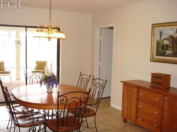 5th image of 1306 SE 20th Ct