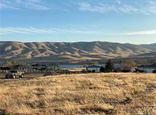 706 Ross Ct SW, Mattawa, WA 99349