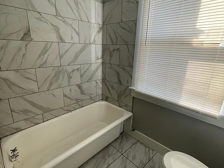2109 Harbert Ave #6 — Photo 8