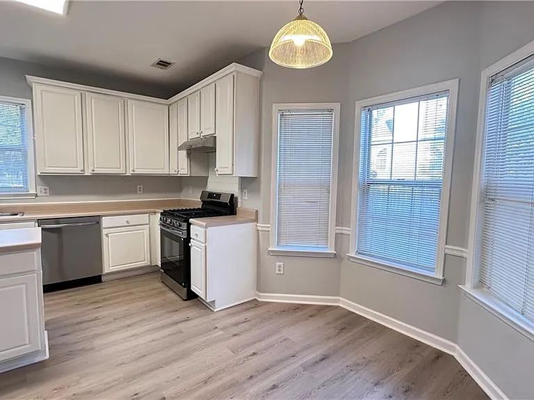 515 Weathervane Ct — Photo 10