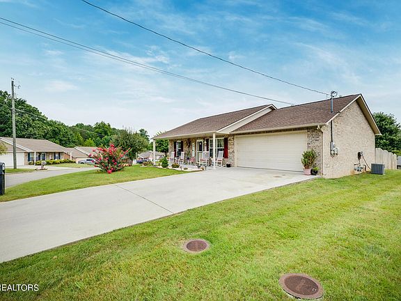 2nd image of 6726 Puritan Ln