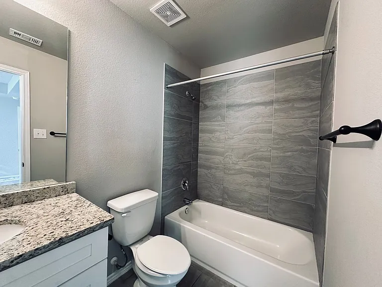4122 Swans Lndg #301 — Photo 22
