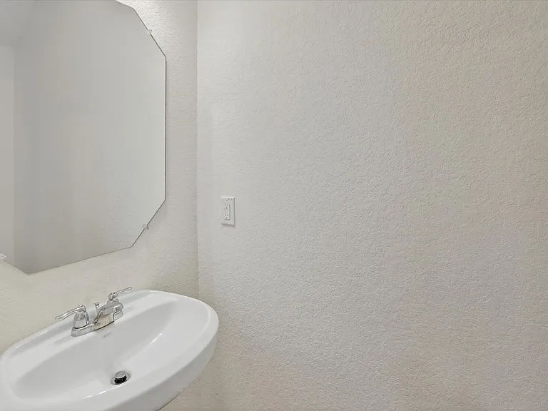 14755 Maple Ter — Photo 14