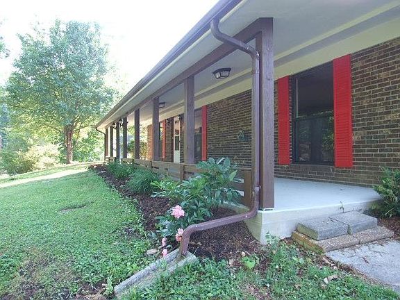 3rd image of 4077 White Wood Cir