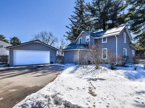 535 Carey Ave, Wild Rose, WI 54984