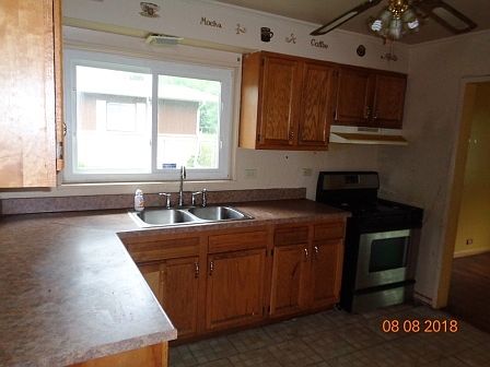 5th image of 350 Westgate Dr
