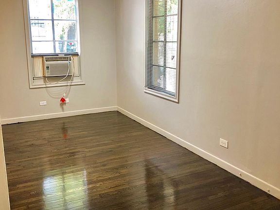 3rd image of 427 E Olmos Dr