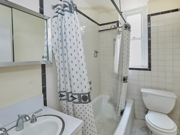 131 East 66th Street image 5 of 6