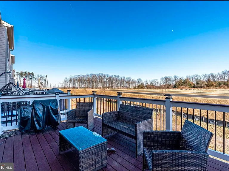 42440 Dogwood Glen Sq — Photo 45