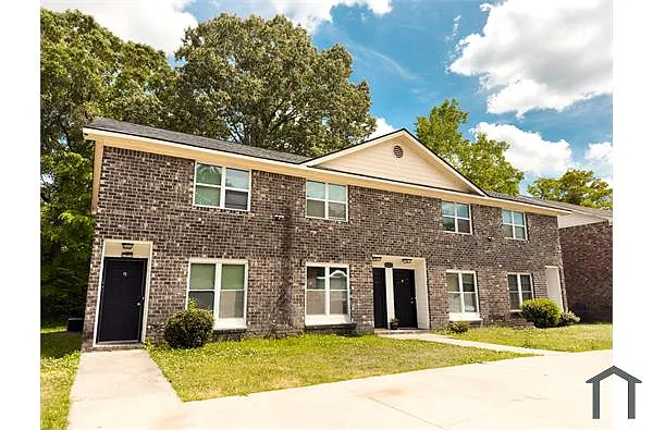 Building Photo - 121 Langley Dr #A