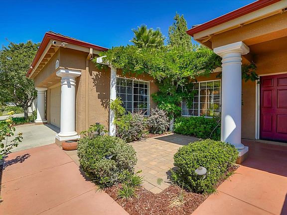 4th image of 1525 Majorca Dr