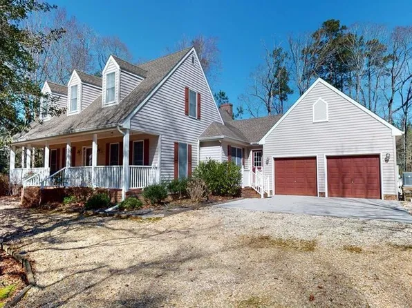 26032 Colonial Dr, Onley, VA 23418