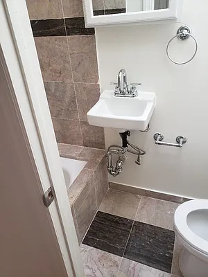 Rented by Skyline Realty LLC II | media 17