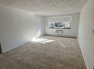 160 Lexington St #28, Auburndale, MA 02466