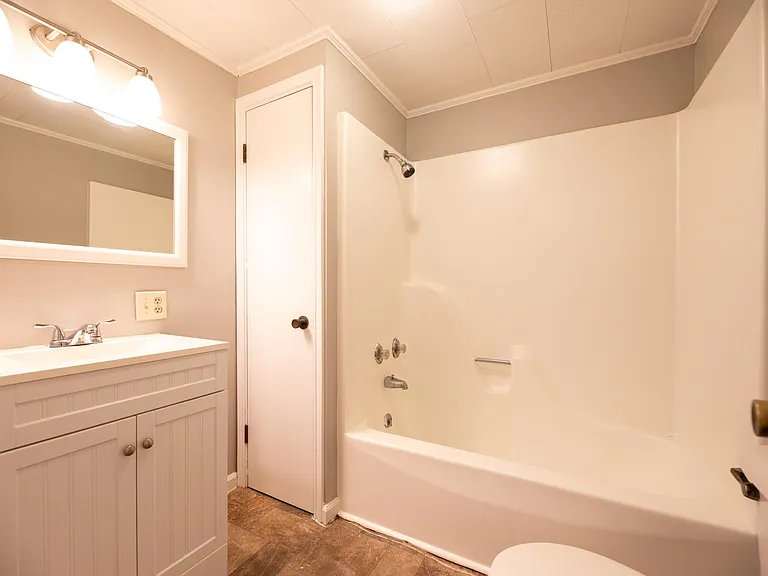 2421-WALKER-ROAD-2-bathroom1_06102026