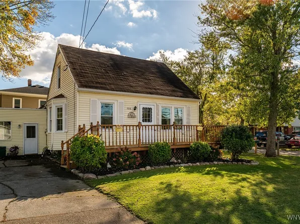 4096 Bayview Rd, Buffalo, NY 14219
