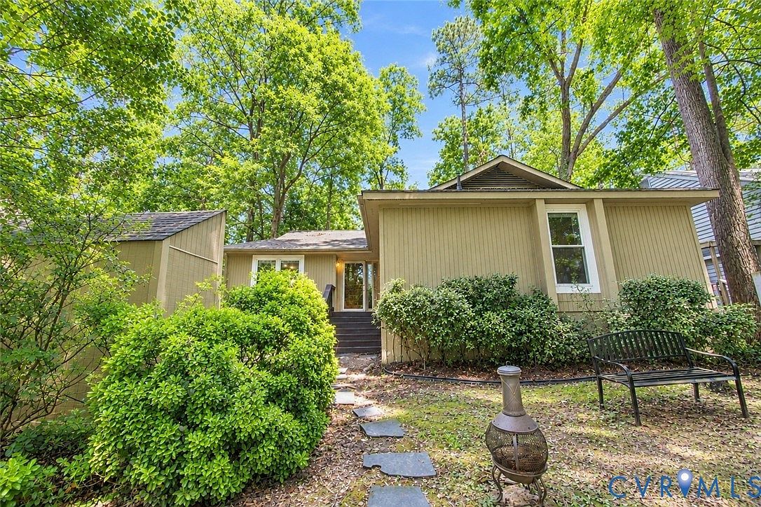 3113 Three Bridges Rd