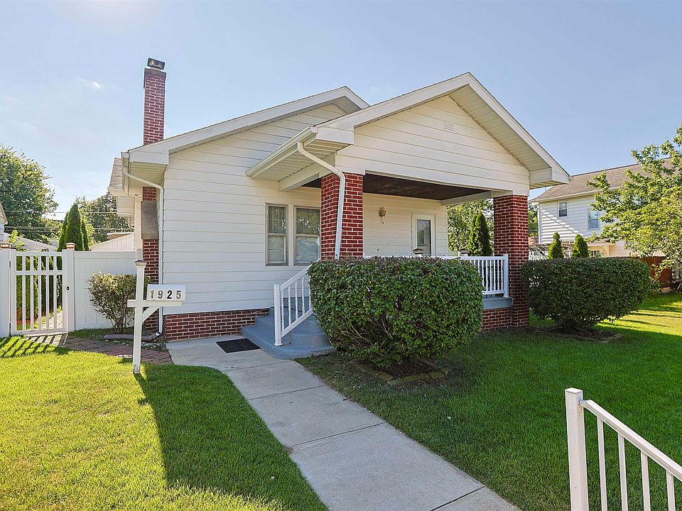 1st image of 1925 Berkley Pl