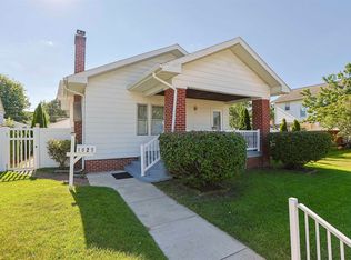 1925 Berkley Pl, South Bend, IN 46616