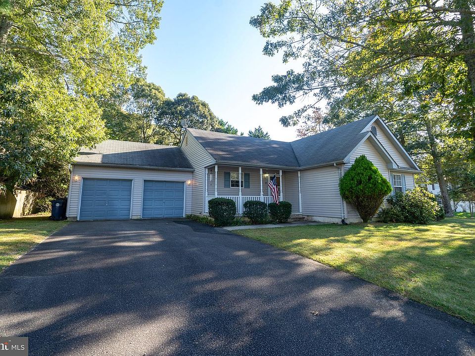 1st image of 2 Sycamore Dr