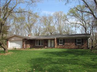 2370 Briarcliff Dr, Alton, IL 62002