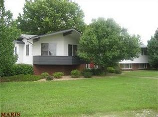 23 Southwest Ln, Troy, MO 63379