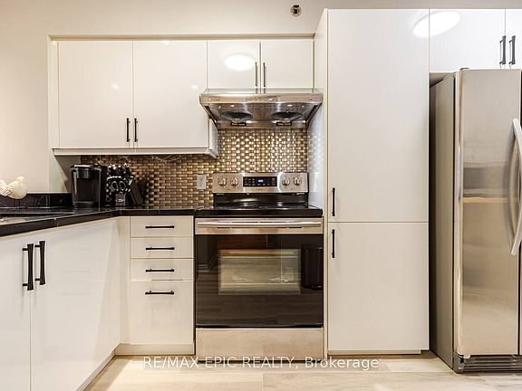 4th image of 75 Weldrick Rd E #732