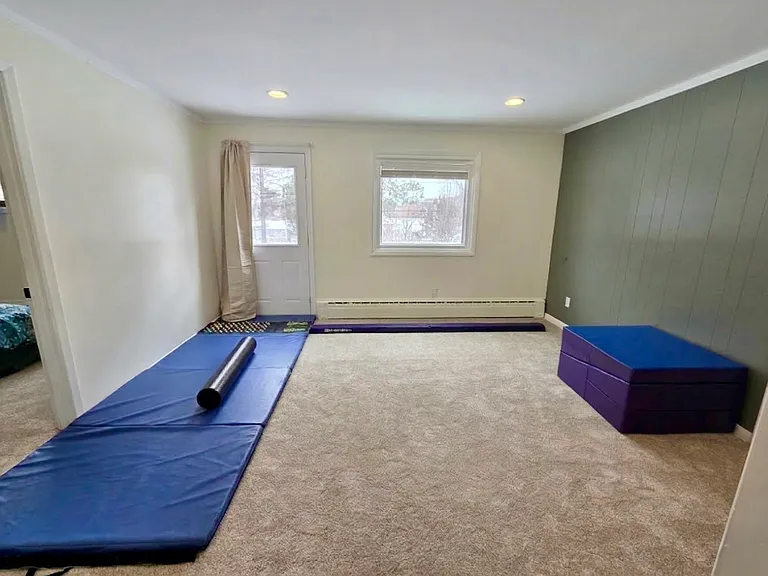 114 W Buffalo St — Photo 10