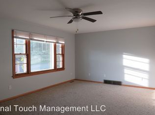 1020 15th St N, Moorhead, MN 56560