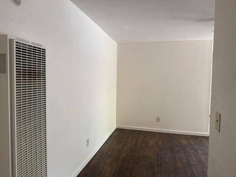 780 Ash St #4 — Photo 12