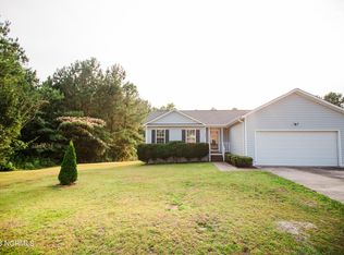 101 Old Glory Ln, Jacksonville, NC 28540