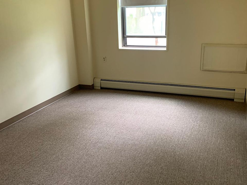 2nd image of 640 8th Ave #1