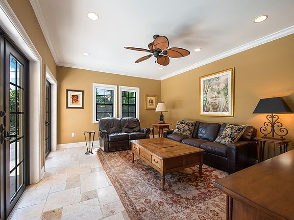 4th image of 440 Luenga Ave