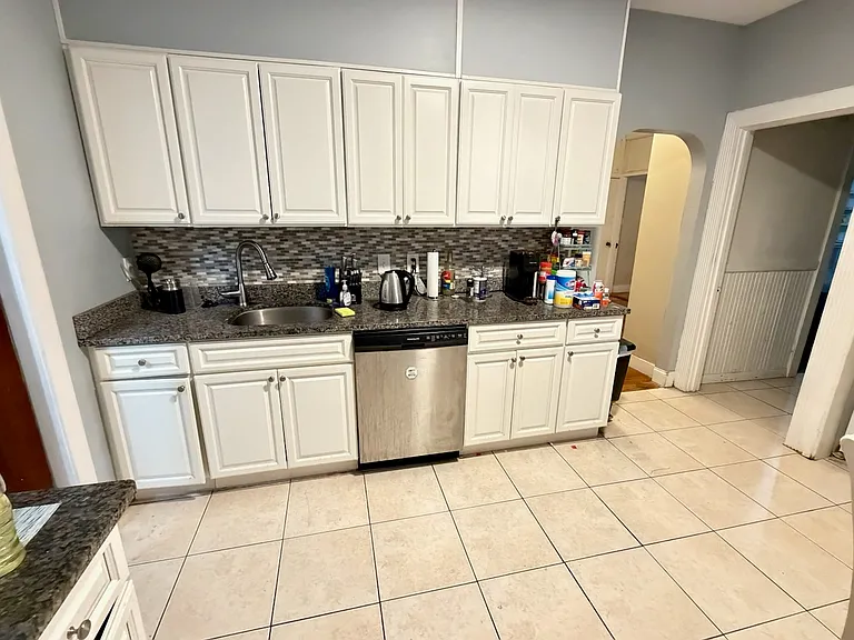 17 Warwick Rd #1 — Photo 6